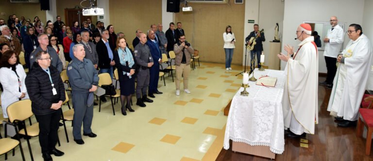 Cardeal Scherer preside missa no centenário do Hospital Cruz Azul