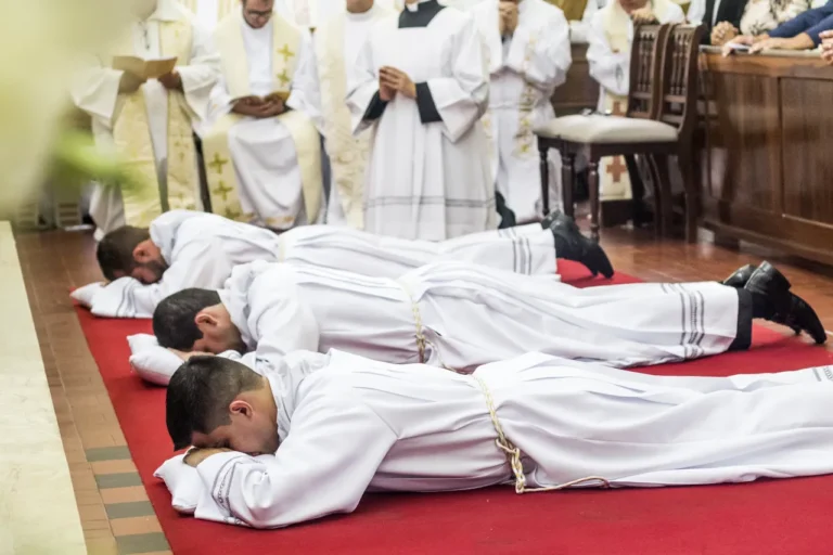 Sacerdotes